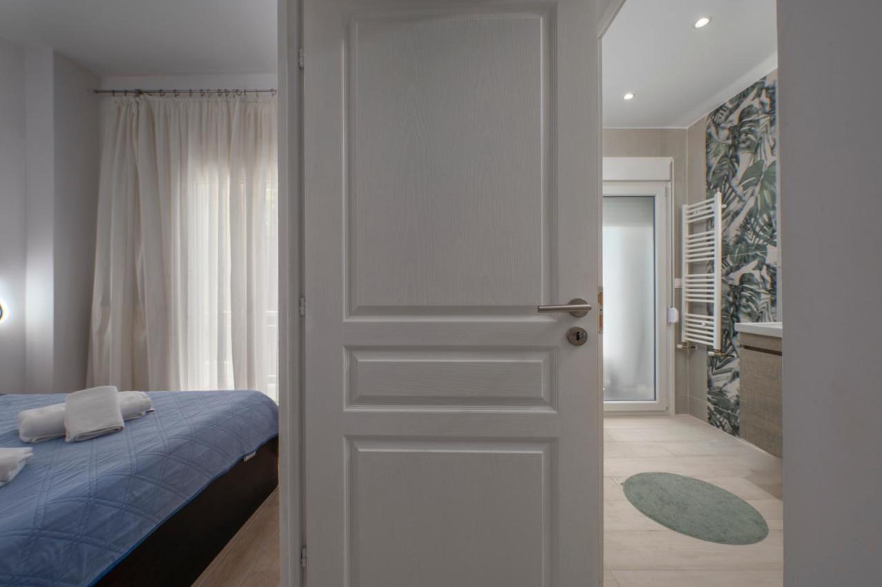 Kosmos Service Apartment City Center 3 With Additional Cost Parking Thessaloniki Exterior photo
